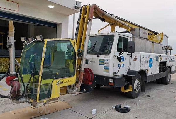 北京首都機場除冰車輛智能監控系統安裝